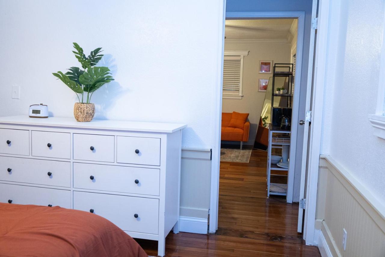 Cozy And Adorable 1 Bdr/1 Ba Guest house *